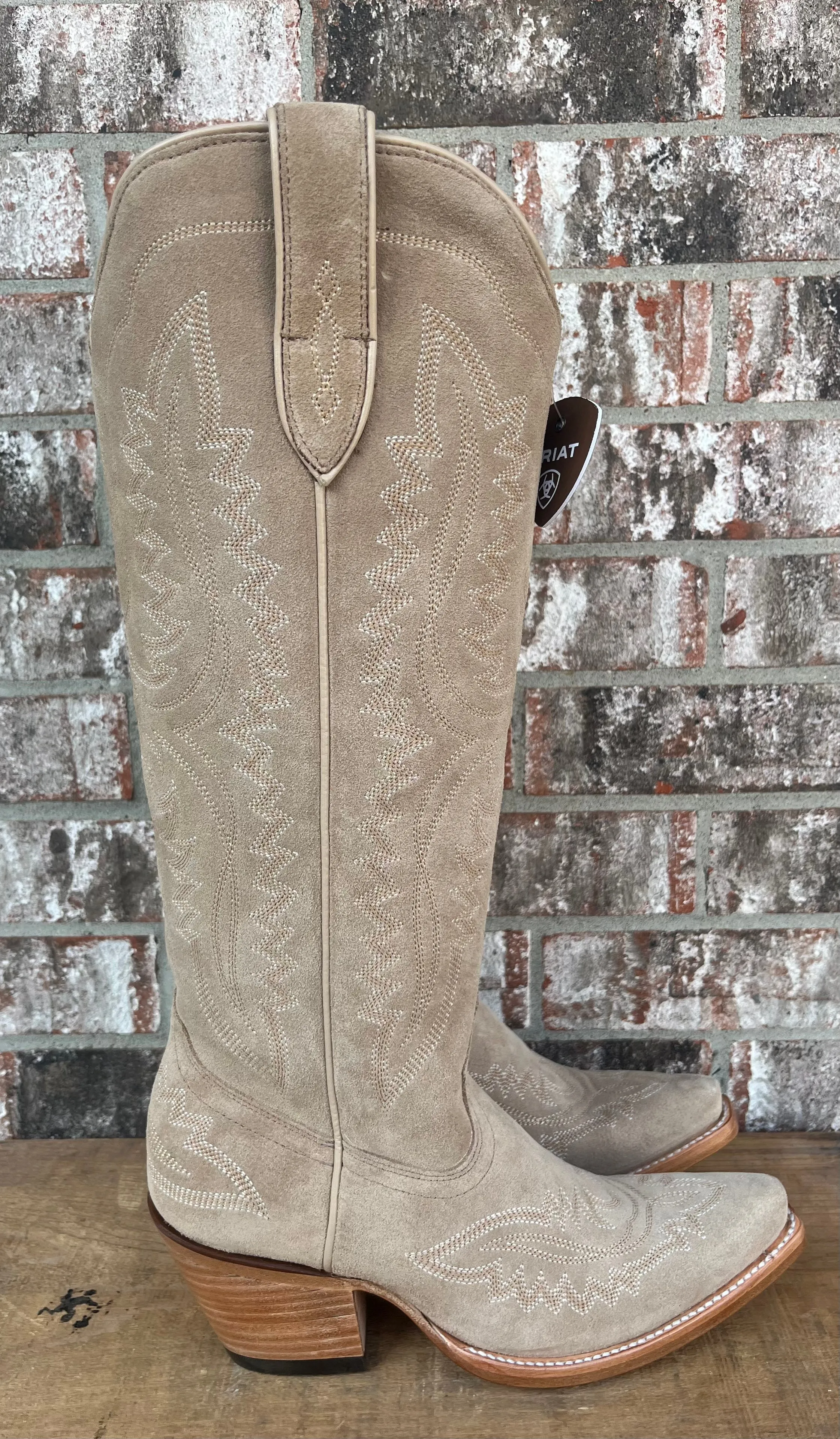 Ariat Casanova Western