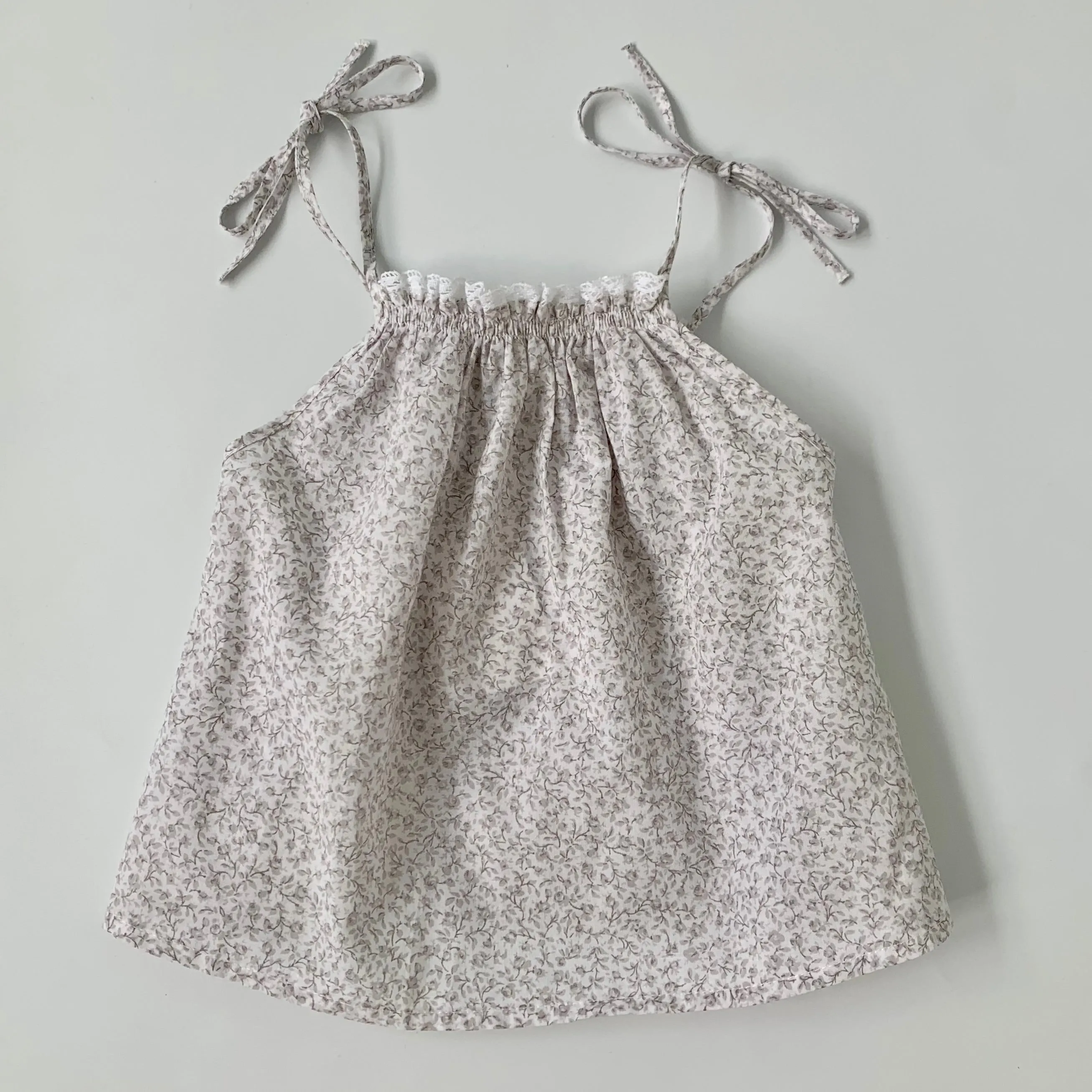 Belle Enfant Grey Floral Print Summer Top: 18-24 Months (Brand New)