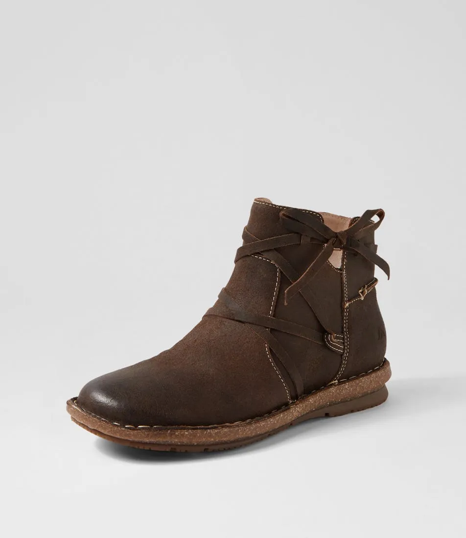 COLORADO Echo Coffee Suede Ankle Boots