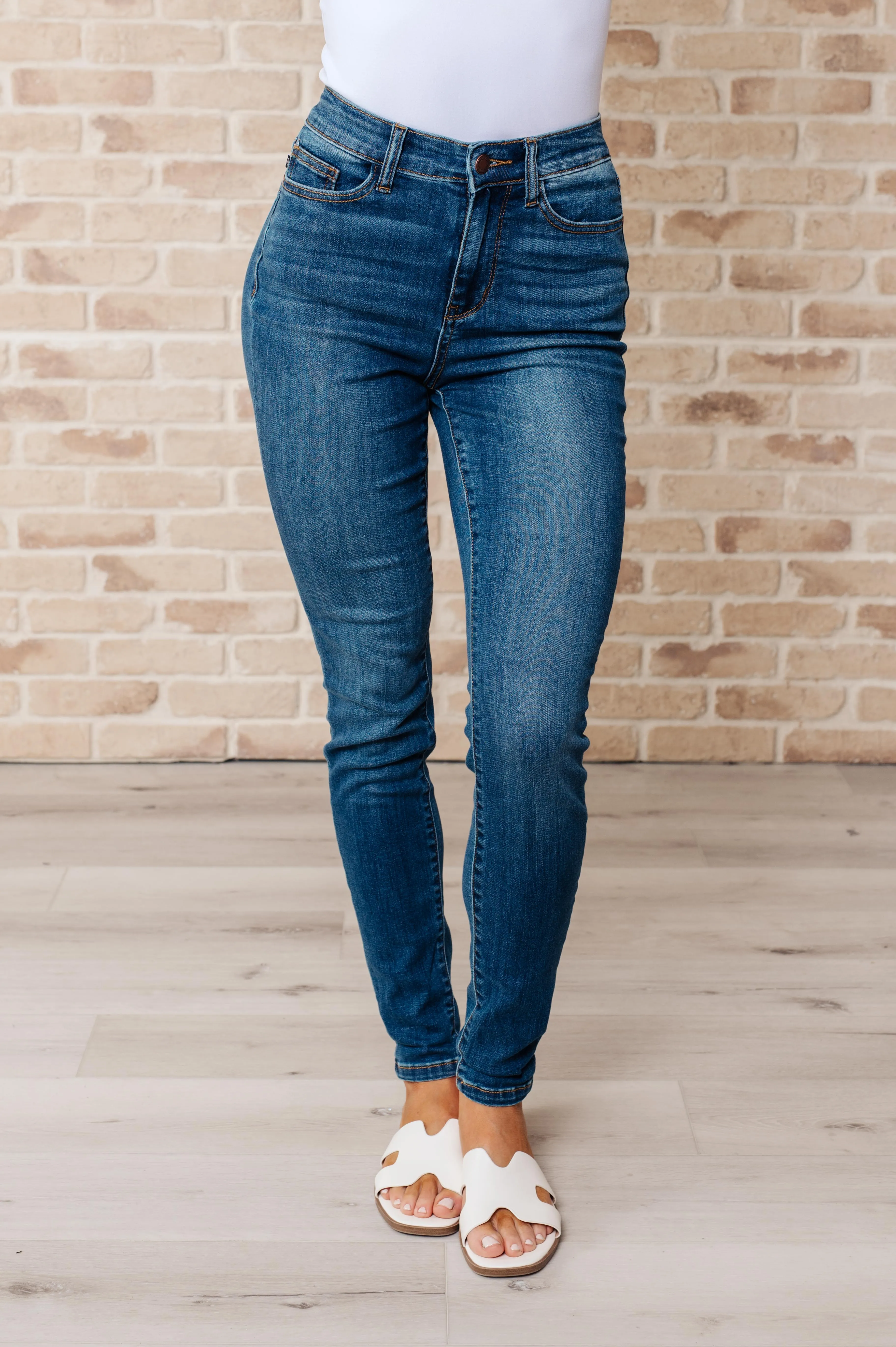 Daphne High Rise Skinny Judy Blue