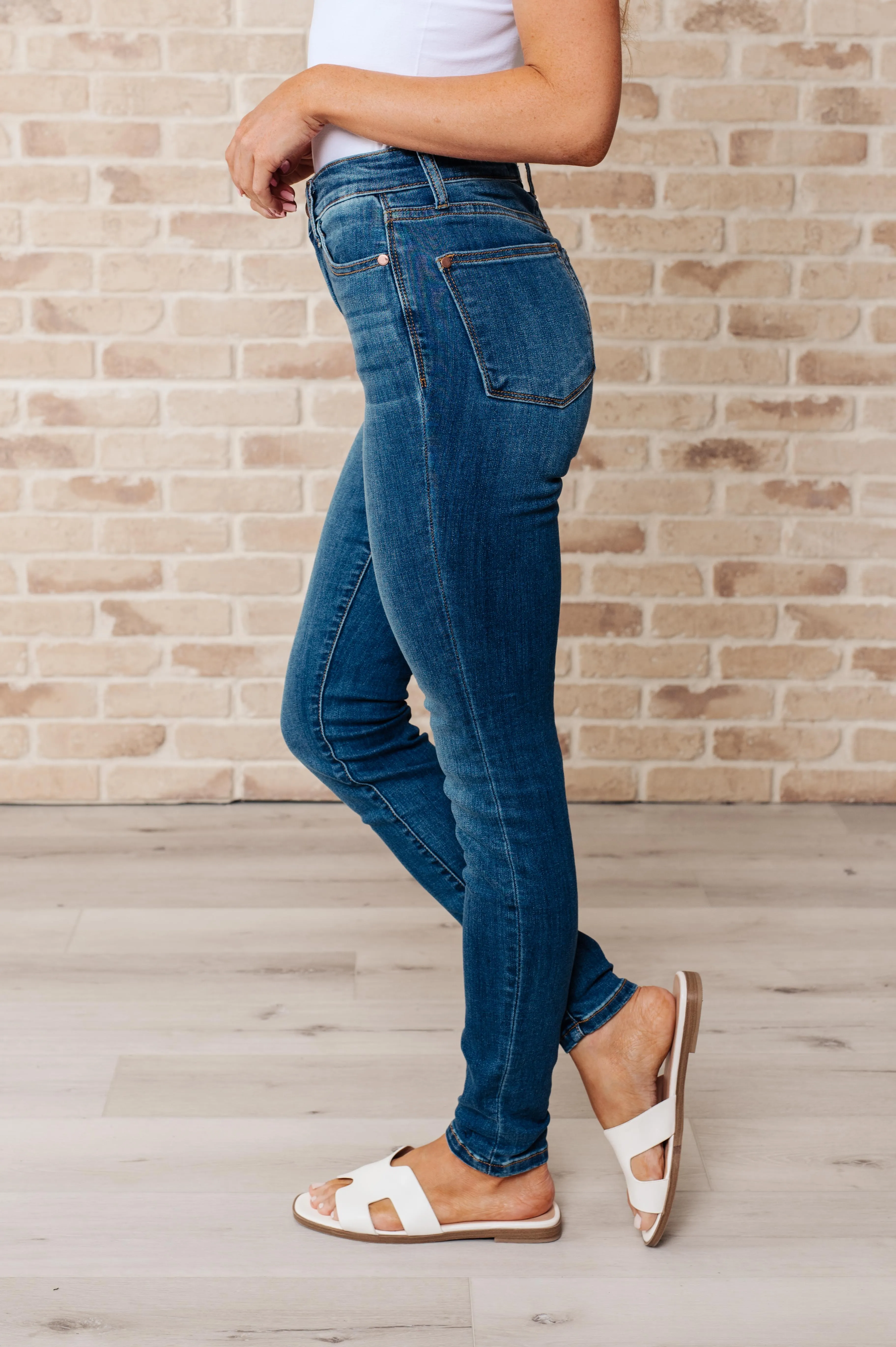 Daphne High Rise Skinny Judy Blue