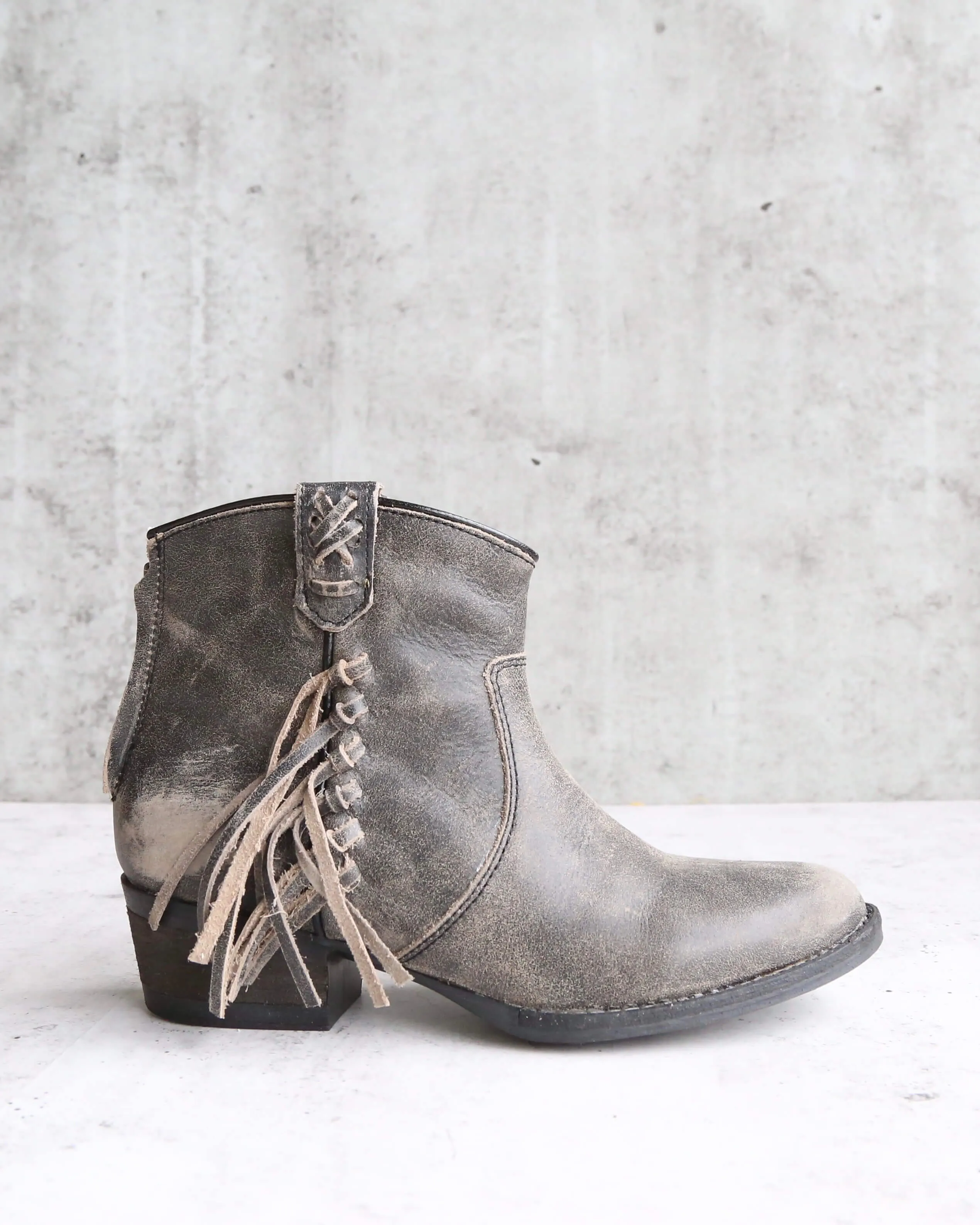 Final Sale - Very Volatile - Lookout Fringe Western Inspired Distressed Leather Booties in Charcoal