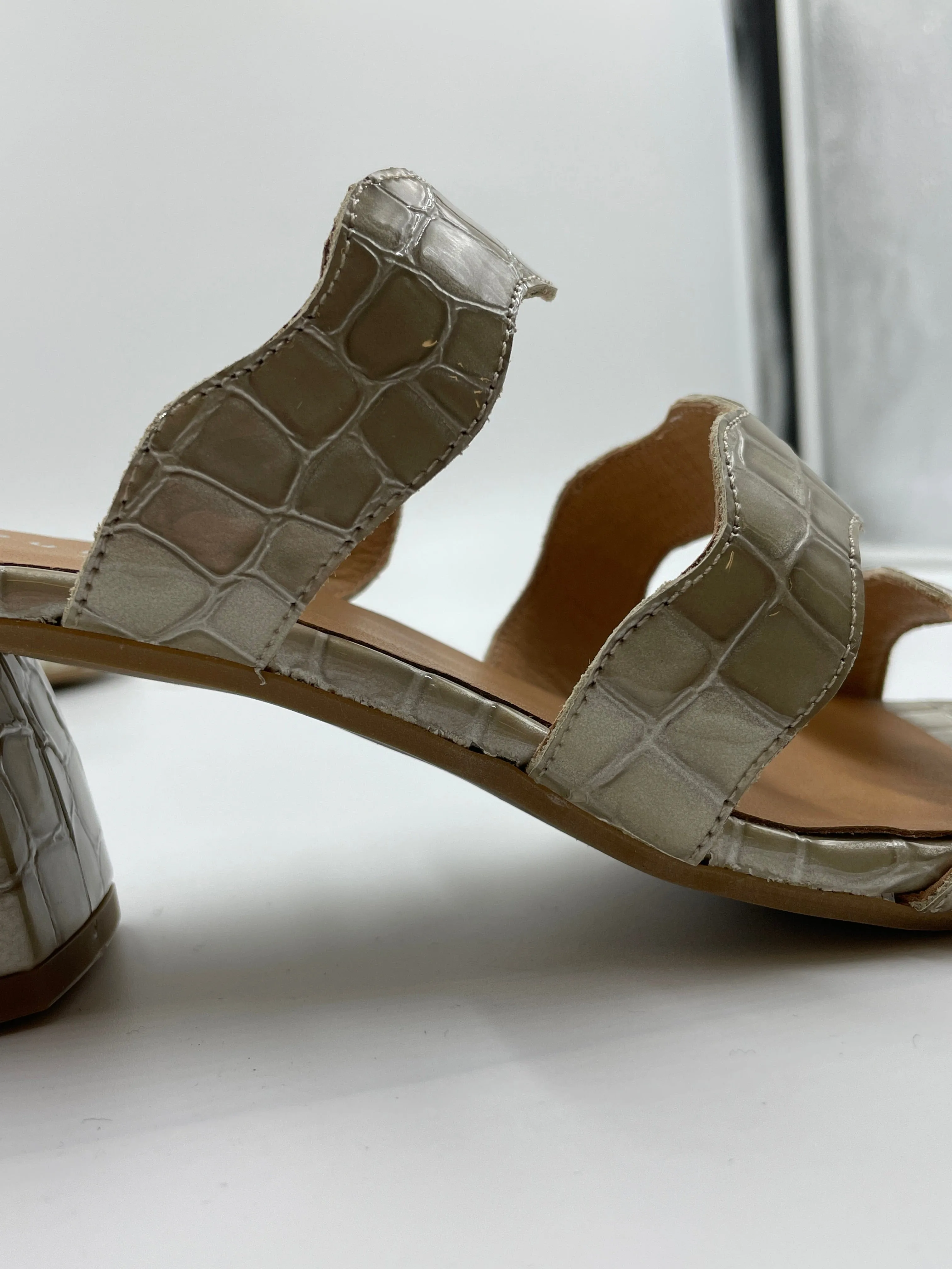 Imperfect Riva Embossed Beige Heel