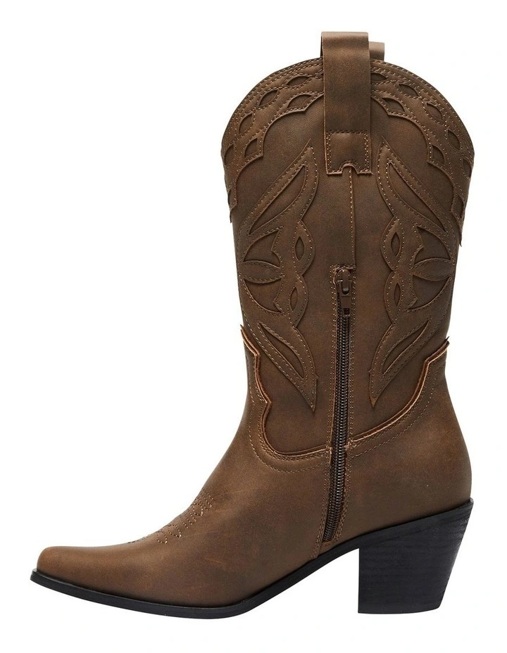 Rodeo Western Boots in Brown