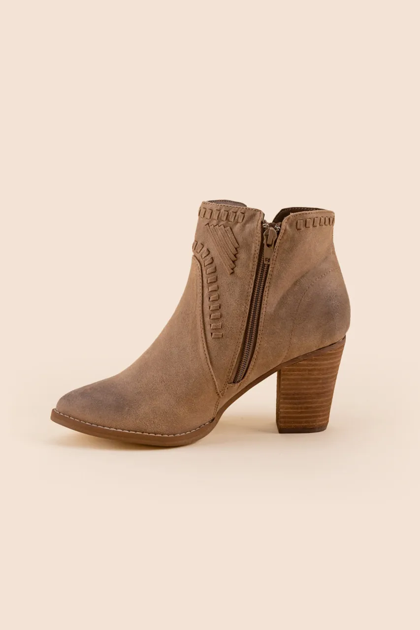 Zigi Soho Halyn Chelsea Block Heel Boots