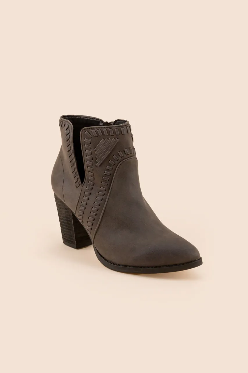 Zigi Soho Halyn Chelsea Block Heel Boots